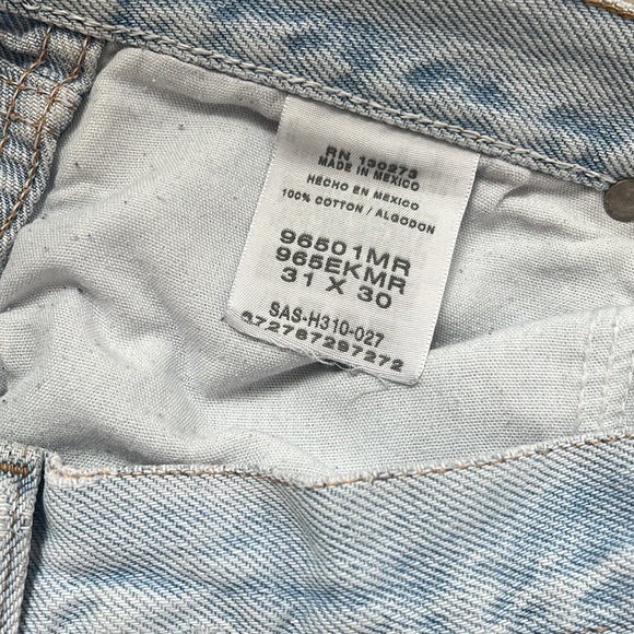 Wrangler Vintage Cut Offs - Picture 3 of 3